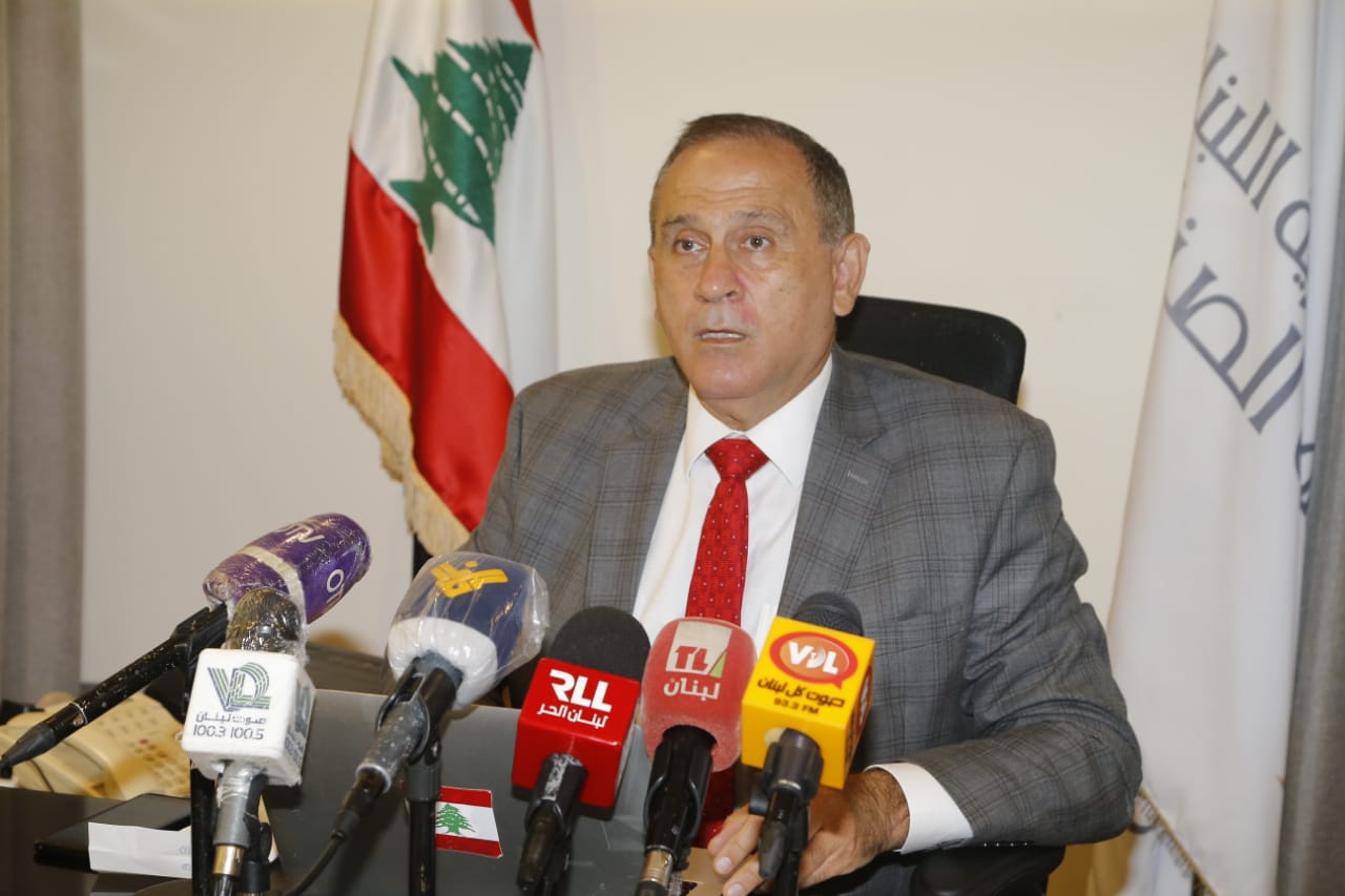 الوزير حب الله عقد مؤتمراً صحافياً شرح فيه آلية الاستفادة من تعميم مصرف لبنان 556